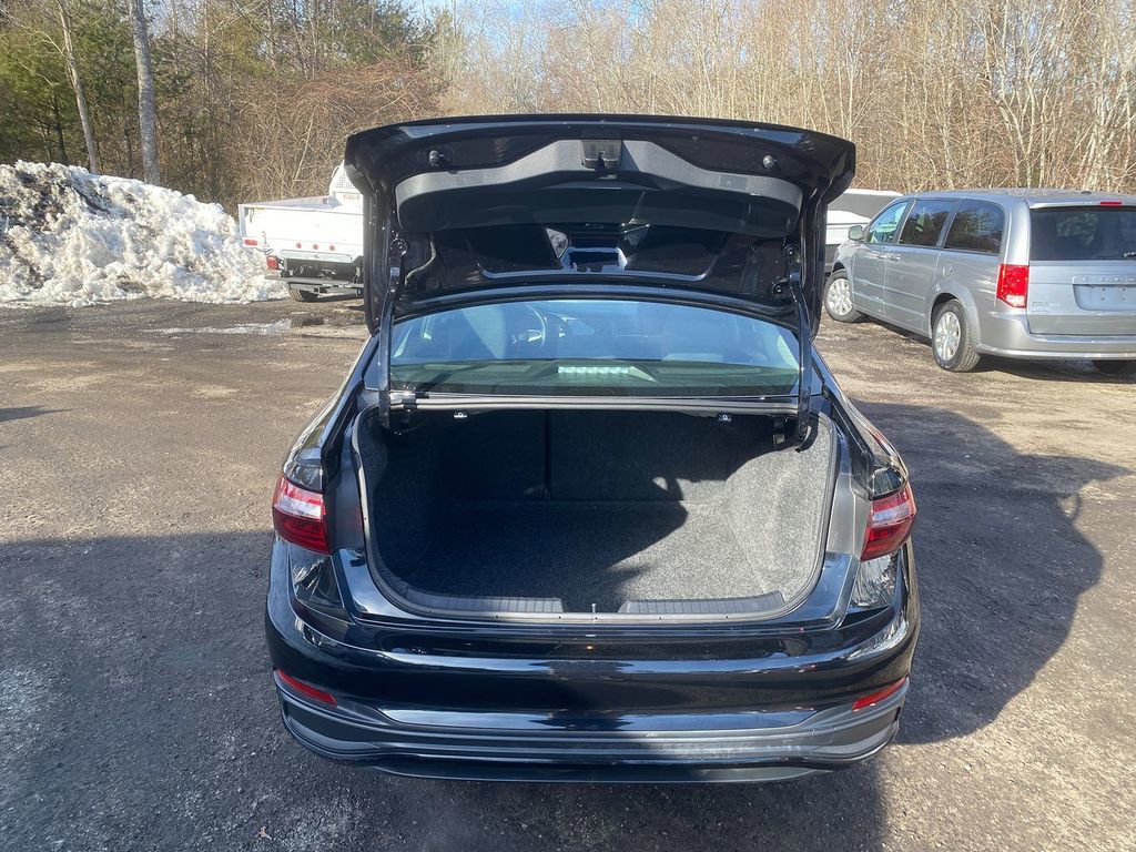 Used 2024 Volkswagen Jetta S image 24