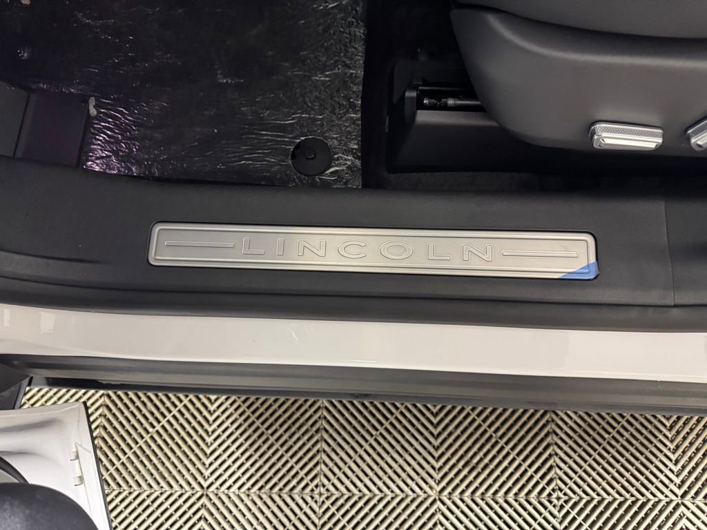 New 2026 Lincoln Nautilus Premier w/ Equipment Group 102A AWD/4WD image 21