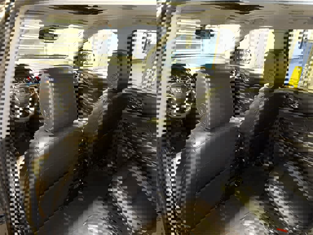 Used 2017 GMC Acadia SLT image 31