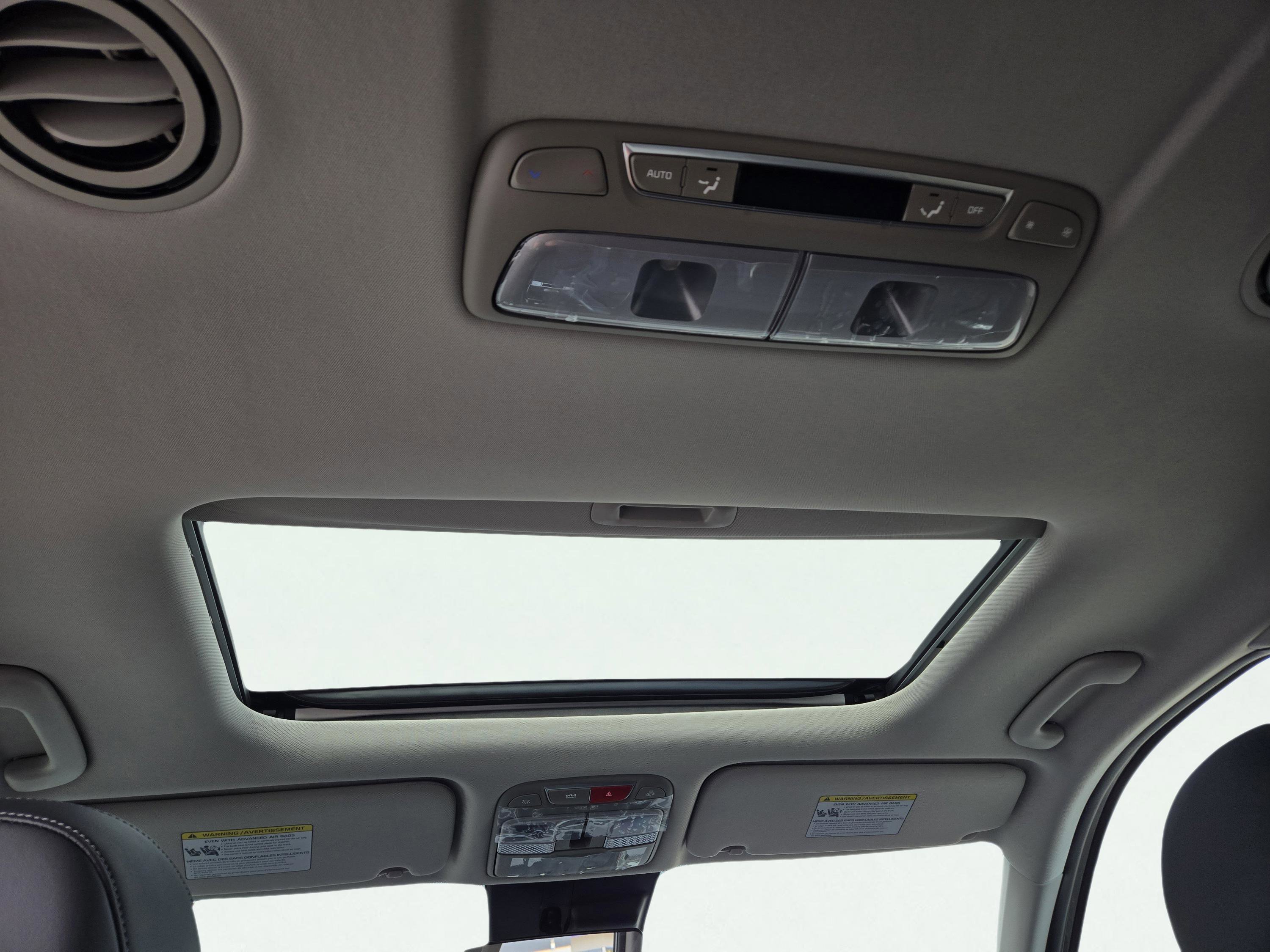 New 2025 Kia Telluride S image 22