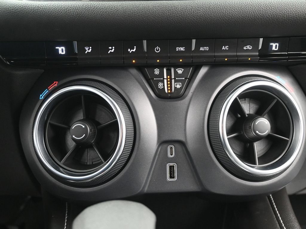 Used 2023 Chevrolet Blazer LT AWD/4WD image 19