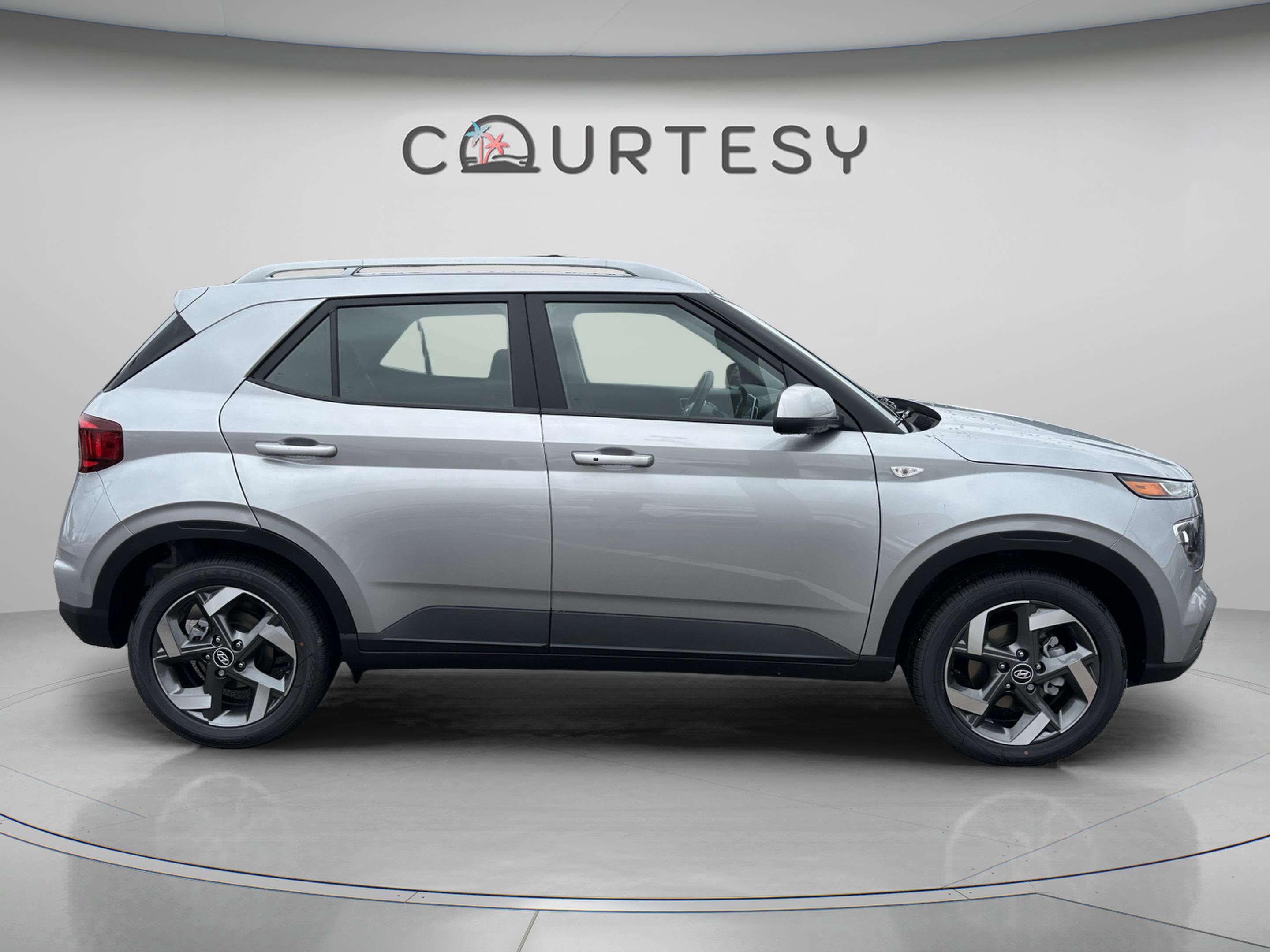 New 2026 Hyundai Venue SEL FWD image 6