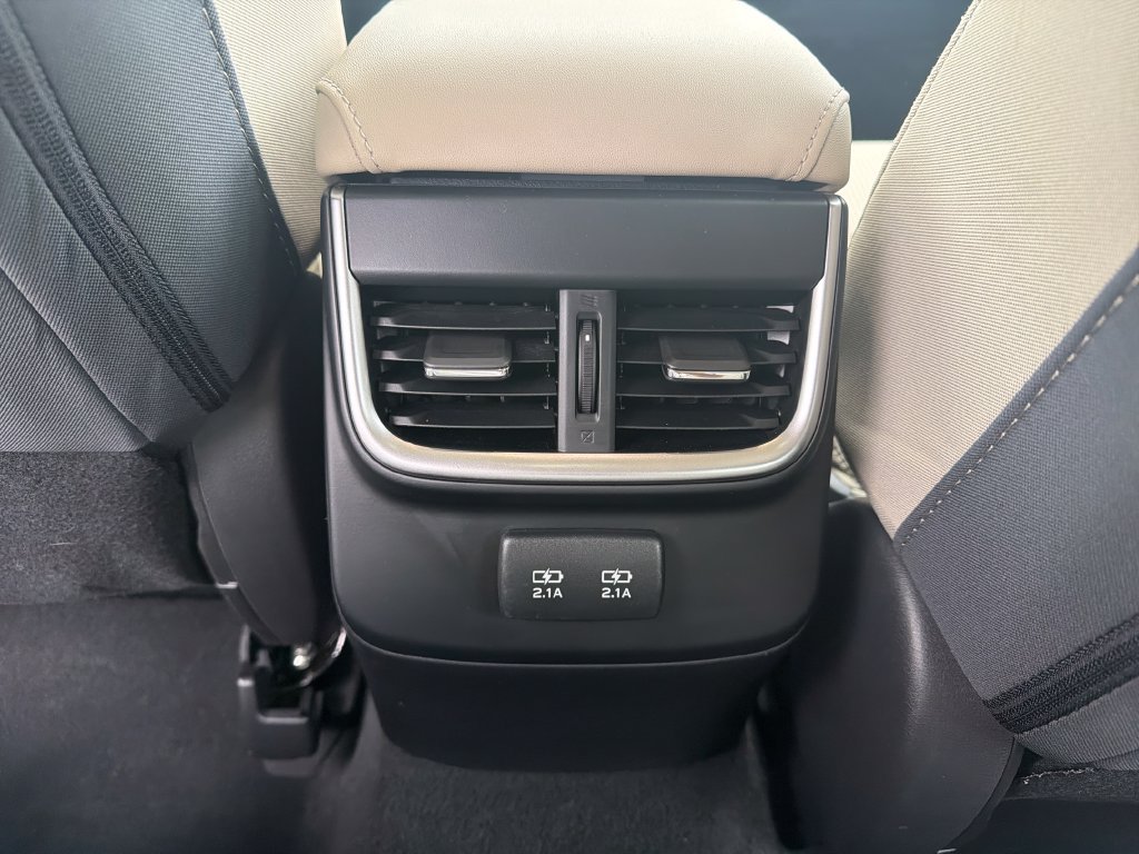 Used 2022 Subaru Legacy Premium AWD/4WD image 11