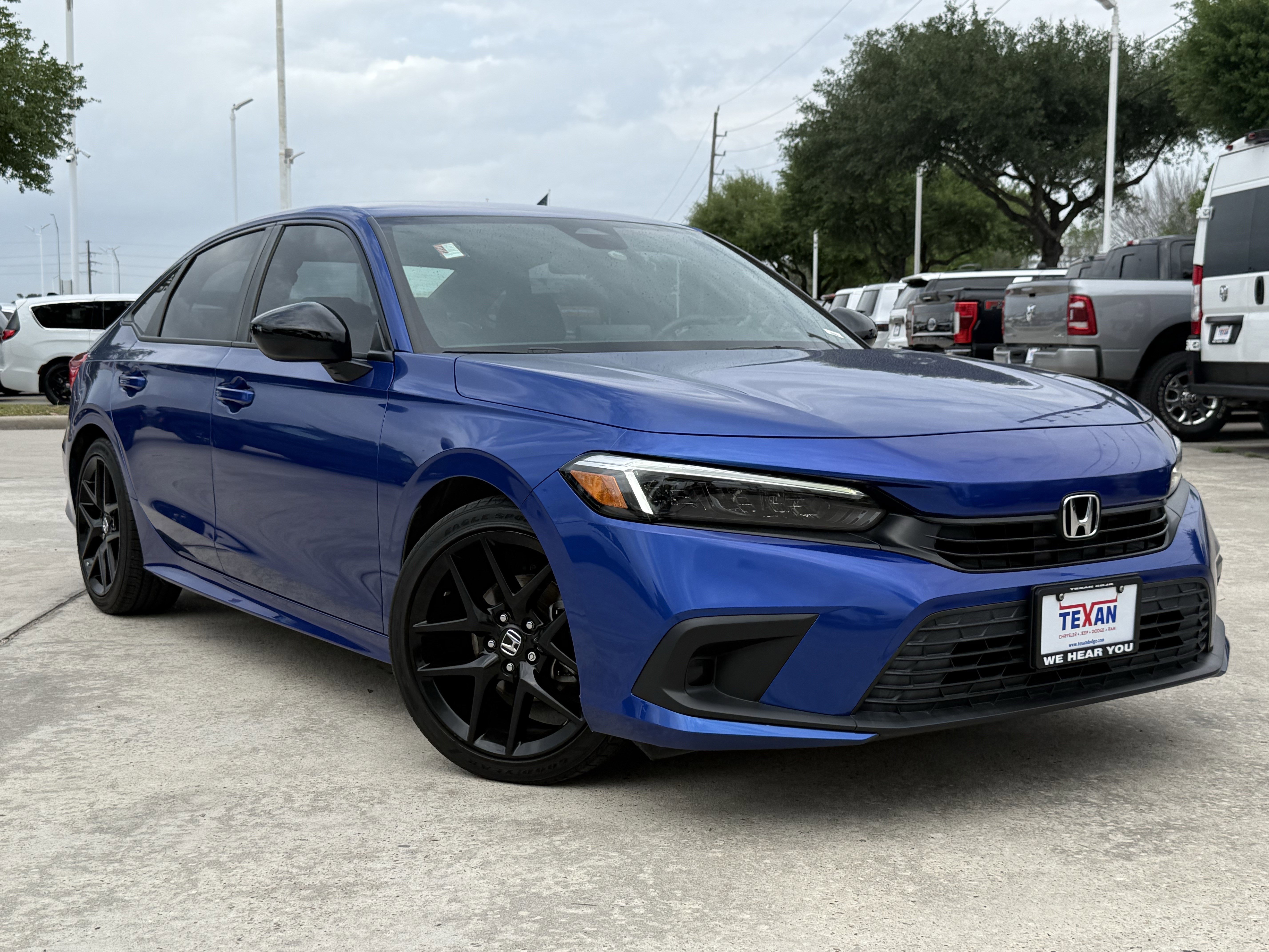 Used 2024 Honda Civic Sport image 2