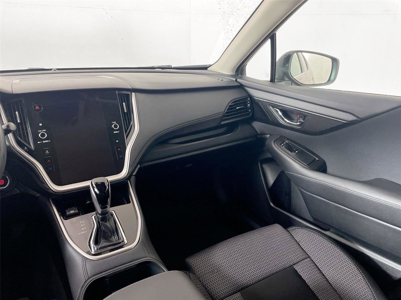 Used 2025 Subaru Outback Premium image 23