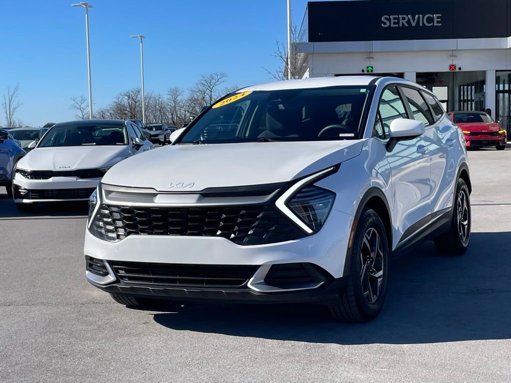 Certified 2024 Kia Sportage LX image 3