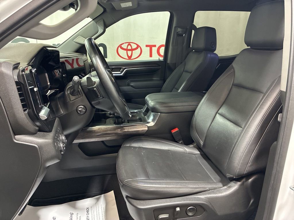 Used 2023 Chevrolet Silverado 1500 LTZ w/ LTZ Convenience Package II image 23