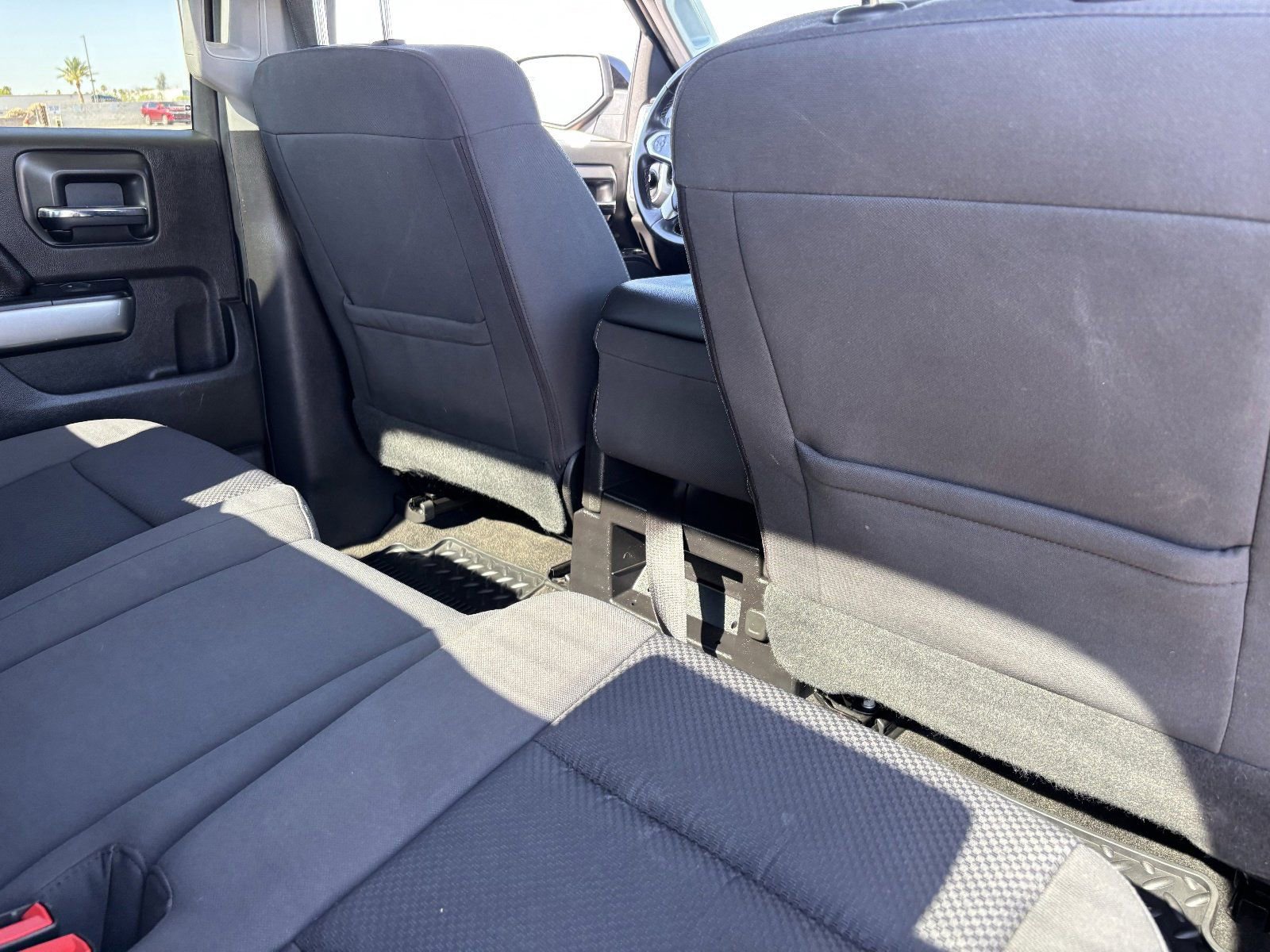 Used 2018 Chevrolet Silverado 1500 LT w/ All Star Edition RWD image 13