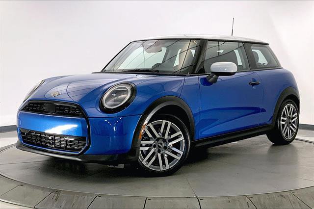 Certified 2025 MINI Cooper 2-Door Hardtop image 11