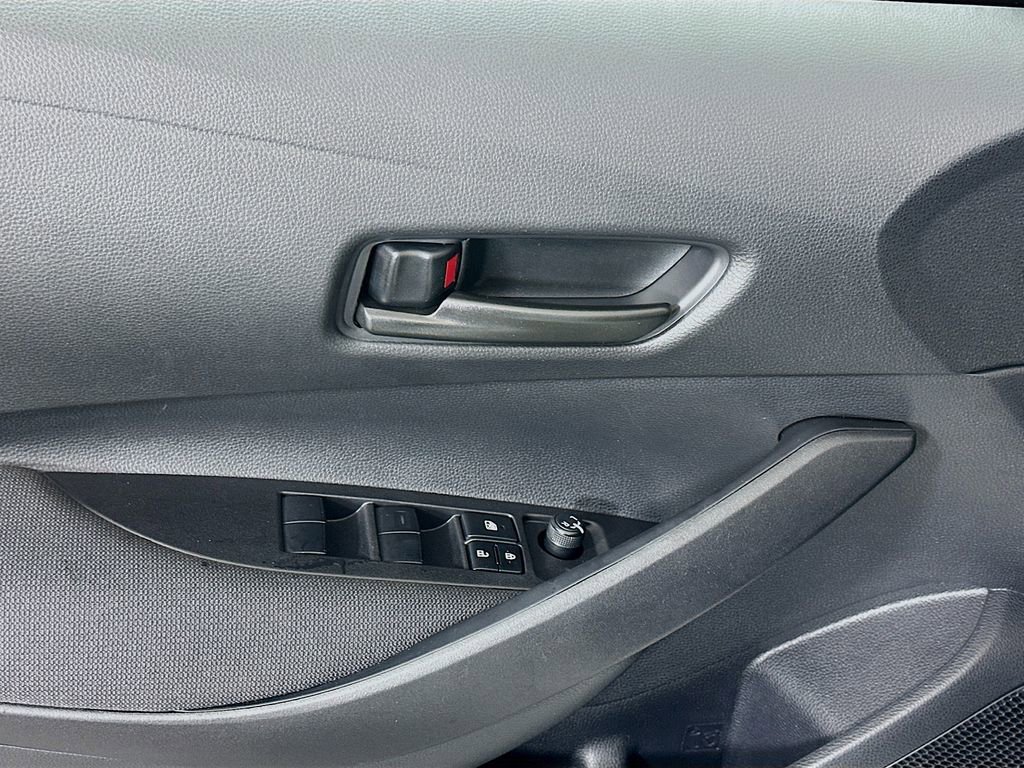 Certified 2025 Toyota Corolla LE FWD image 17