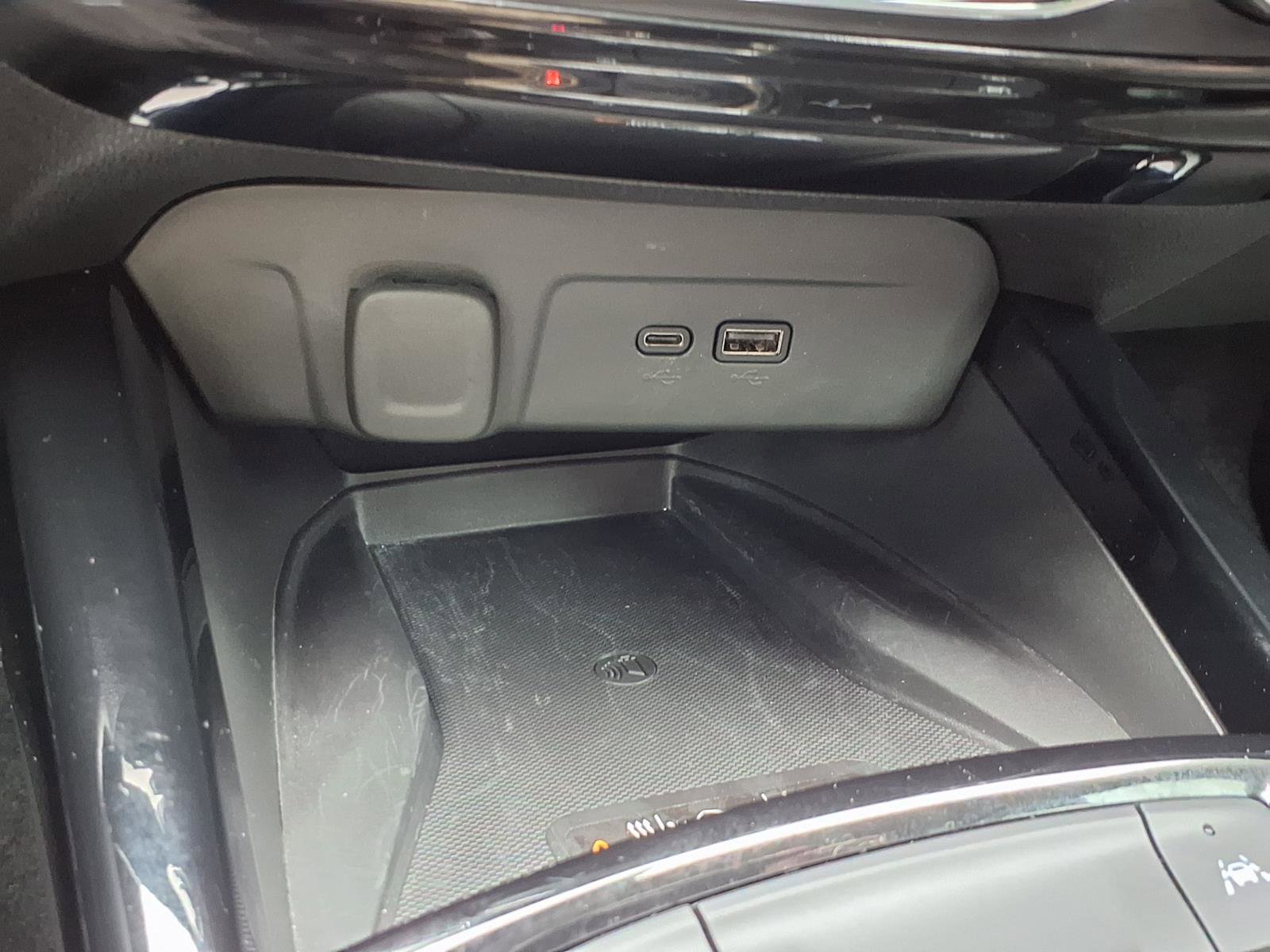 Used 2025 Chevrolet Trax ACTIV w/ Sunroof Package image 20