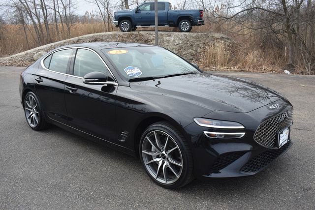 Used 2025 Genesis G70 2.5T image 11
