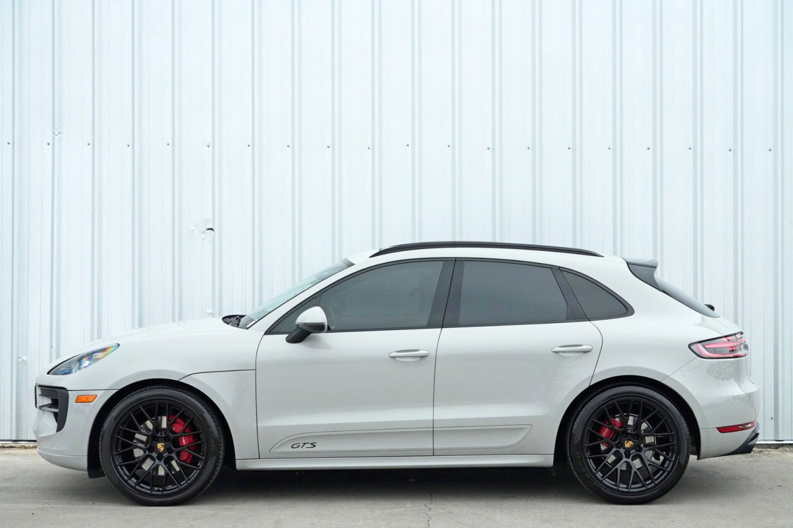 Used 2020 Porsche Macan GTS image 53