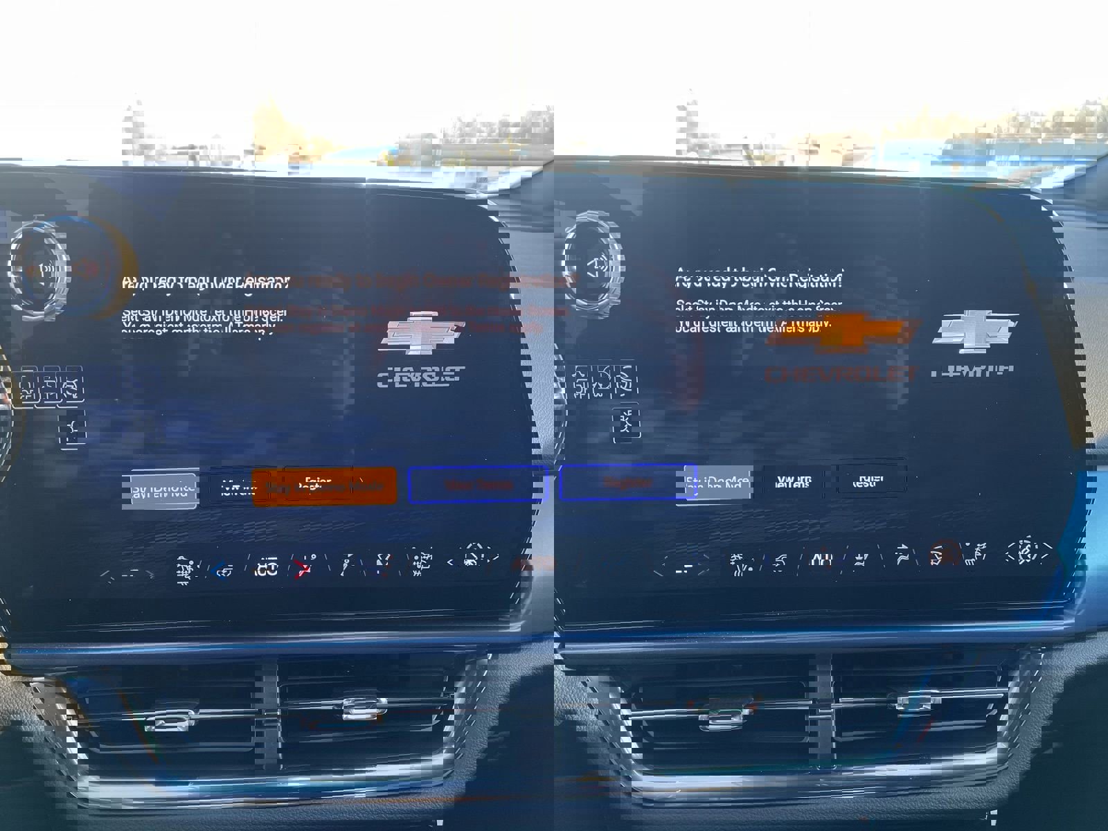 New 2026 Chevrolet Equinox EV LT image 33