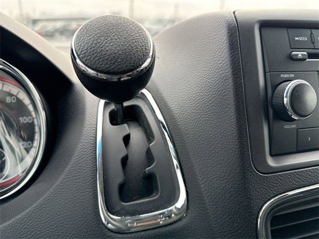 Used 2014 Dodge Grand Caravan SXT image 18