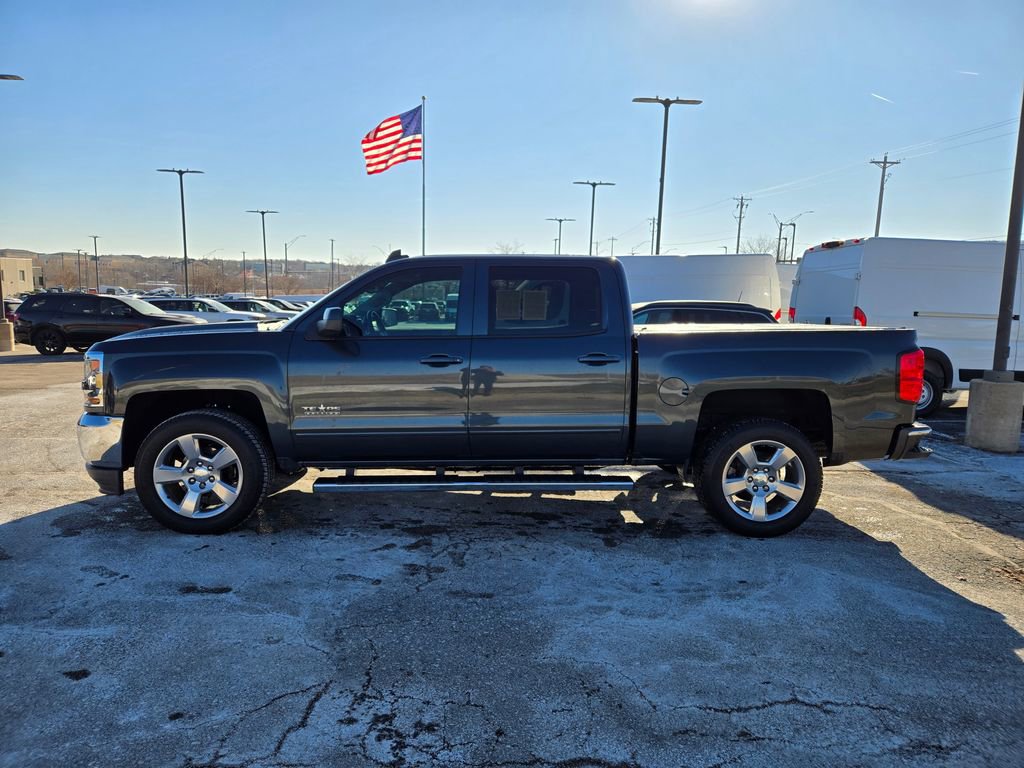 Used 2018 Chevrolet Silverado 1500 LT w/ Texas Edition image 7