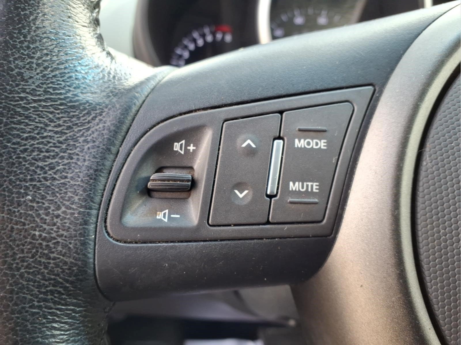 Used 2012 Kia Soul + FWD image 19