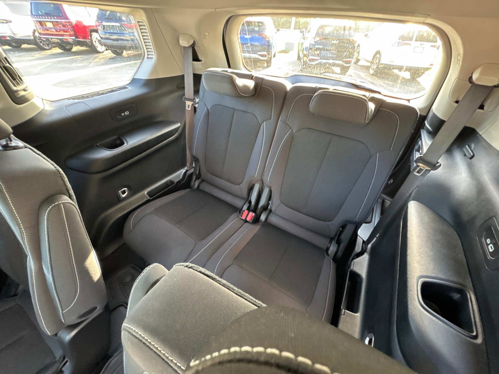 Certified 2022 Jeep Grand Cherokee L Laredo w/ Luxury Tech Group I image 14