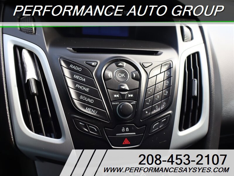 Used 2014 Ford Focus SE FWD image 22
