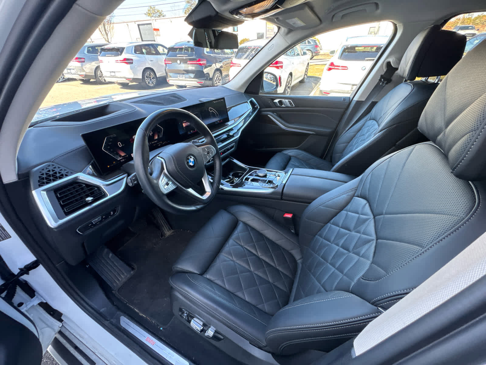 Certified 2023 BMW X7 xDrive40i image 9