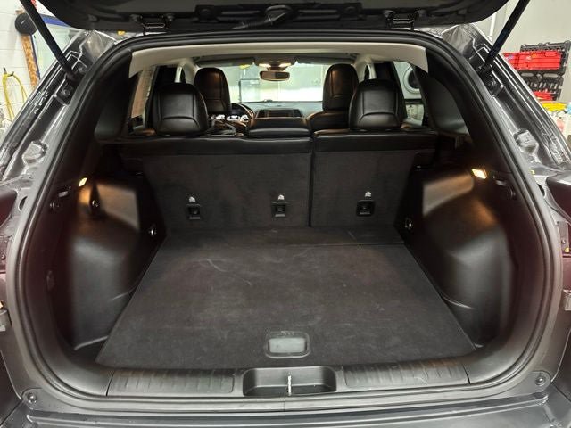 Used 2021 Jeep Cherokee Latitude Lux FWD image 23
