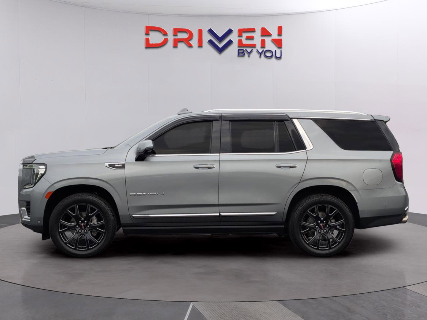 Used 2023 GMC Yukon Denali w/ Denali Reserve Package AWD/4WD image 2