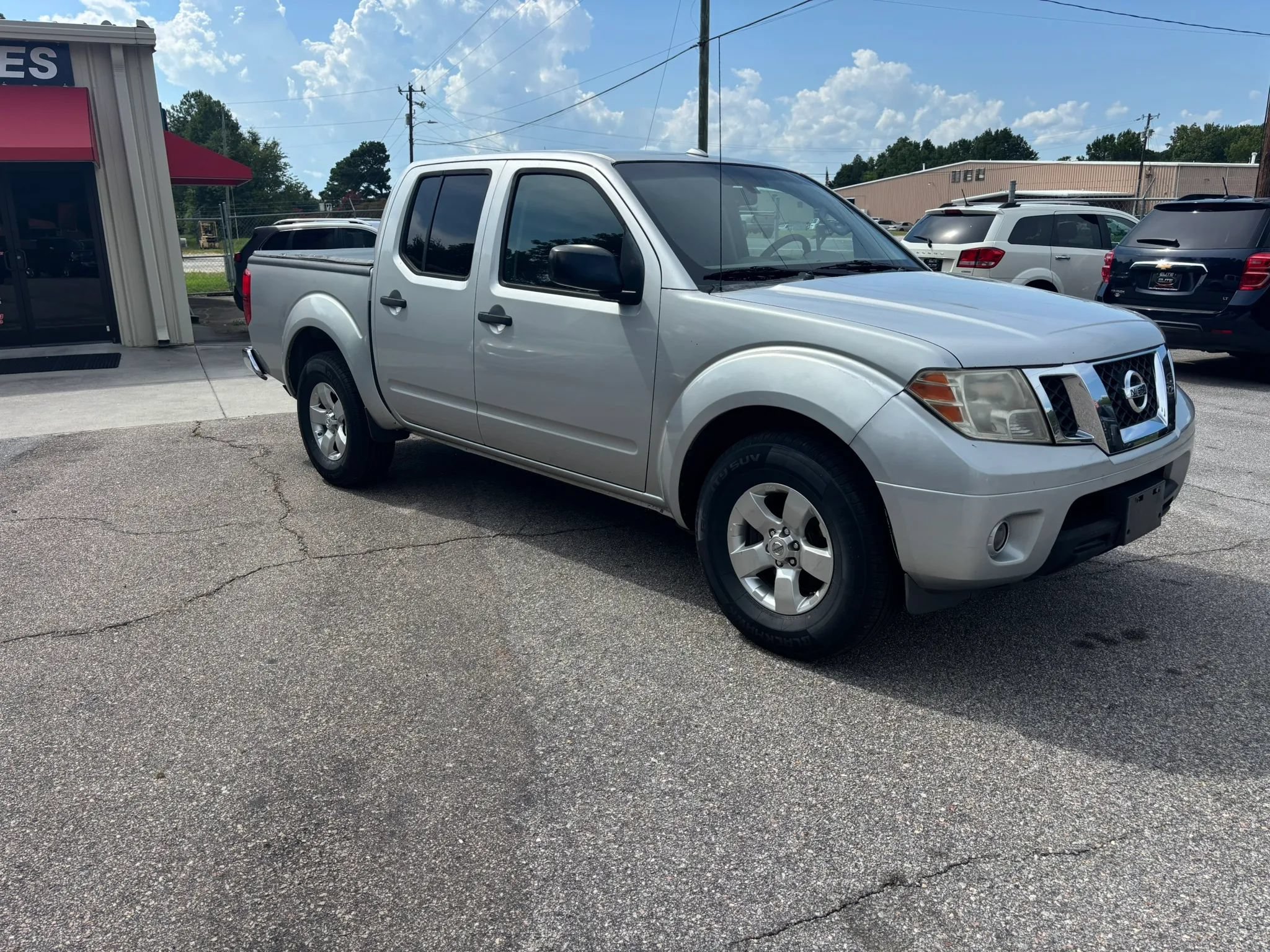 Used 2013 Nissan Frontier SV w/ SV Value Truck Pkg RWD image 5