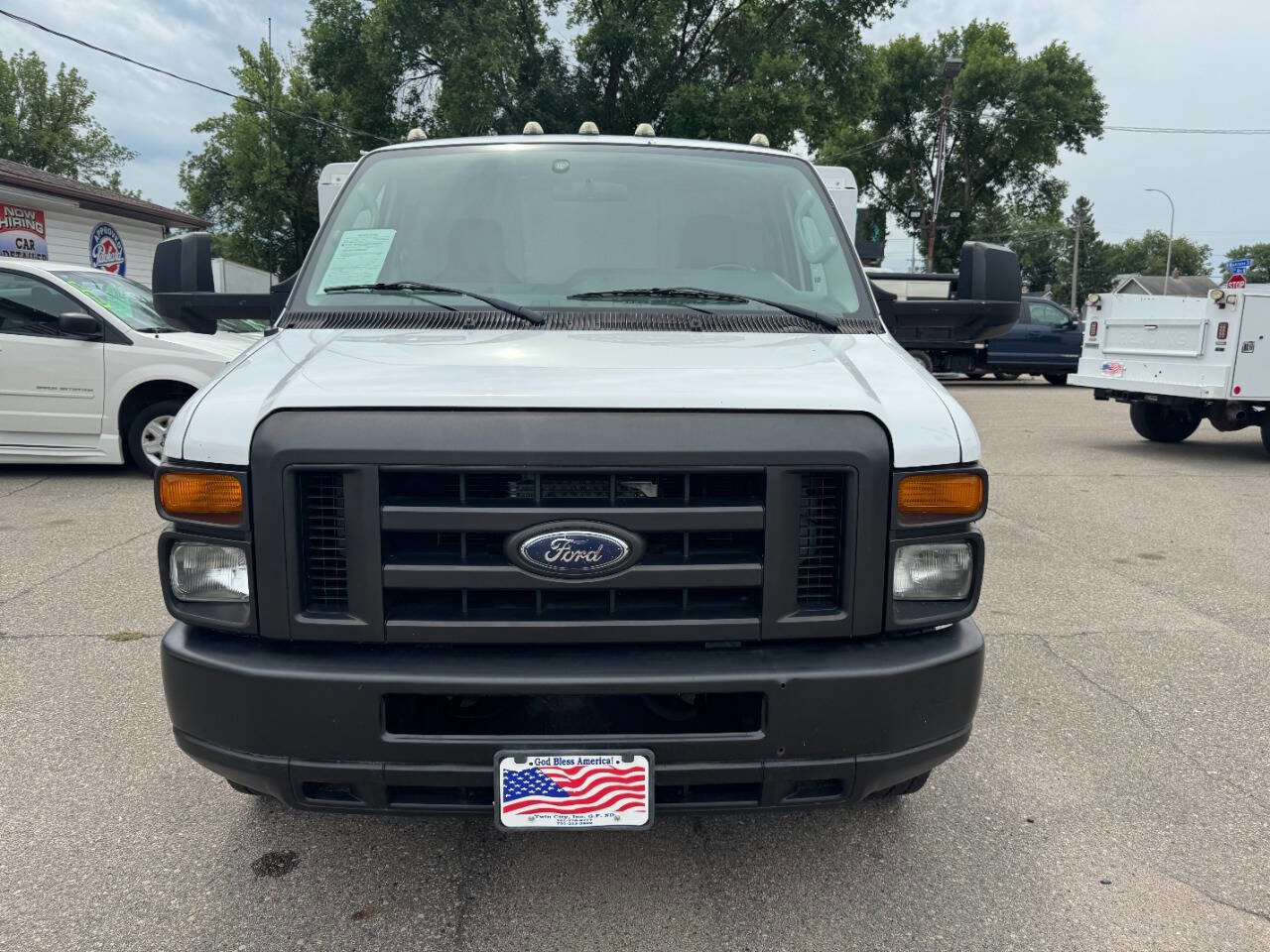 Used 2012 Ford E-450 and Econoline 450 Super Duty image 3