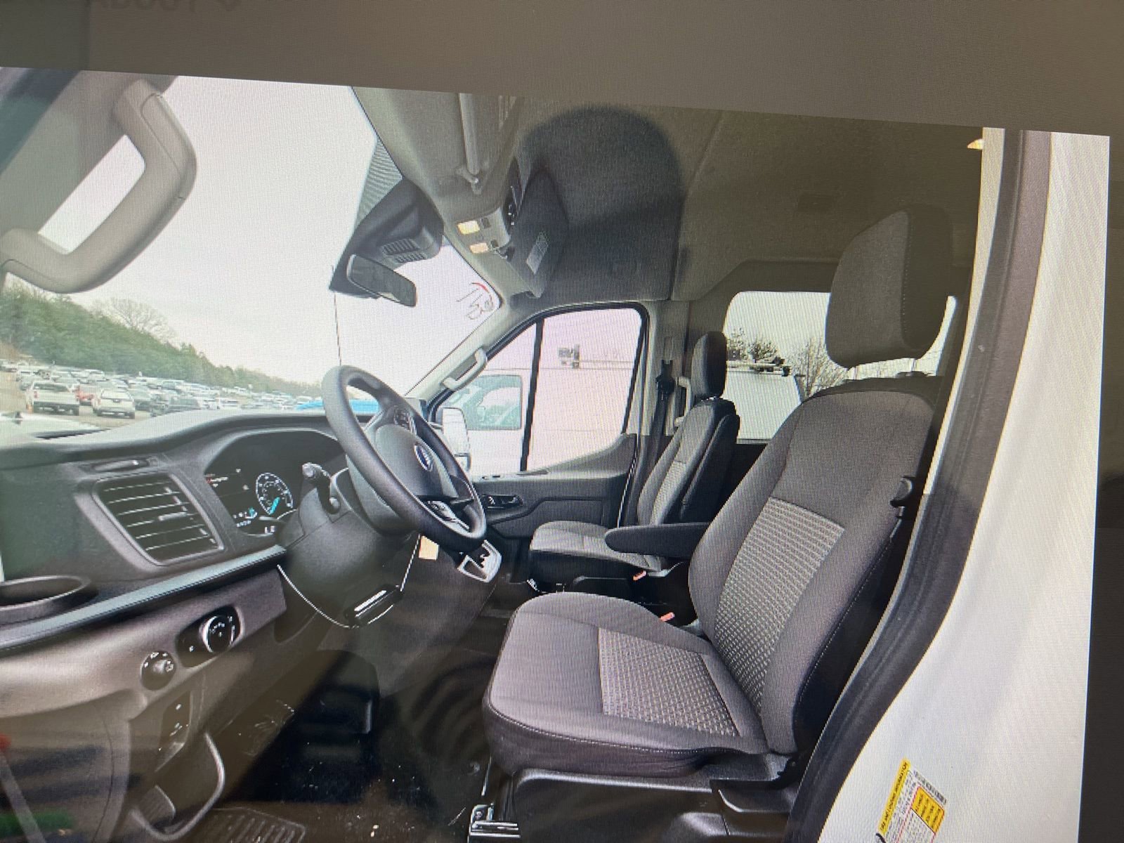 Used 2025 Ford Transit 350 XLT image 22