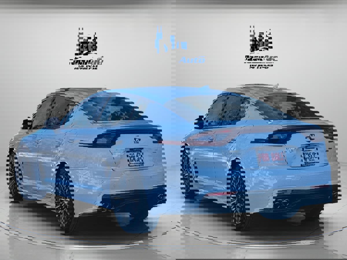 Used 2018 Kia Stinger Premium image 8