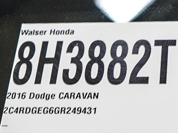 Used 2016 Dodge Grand Caravan R/T FWD image 29