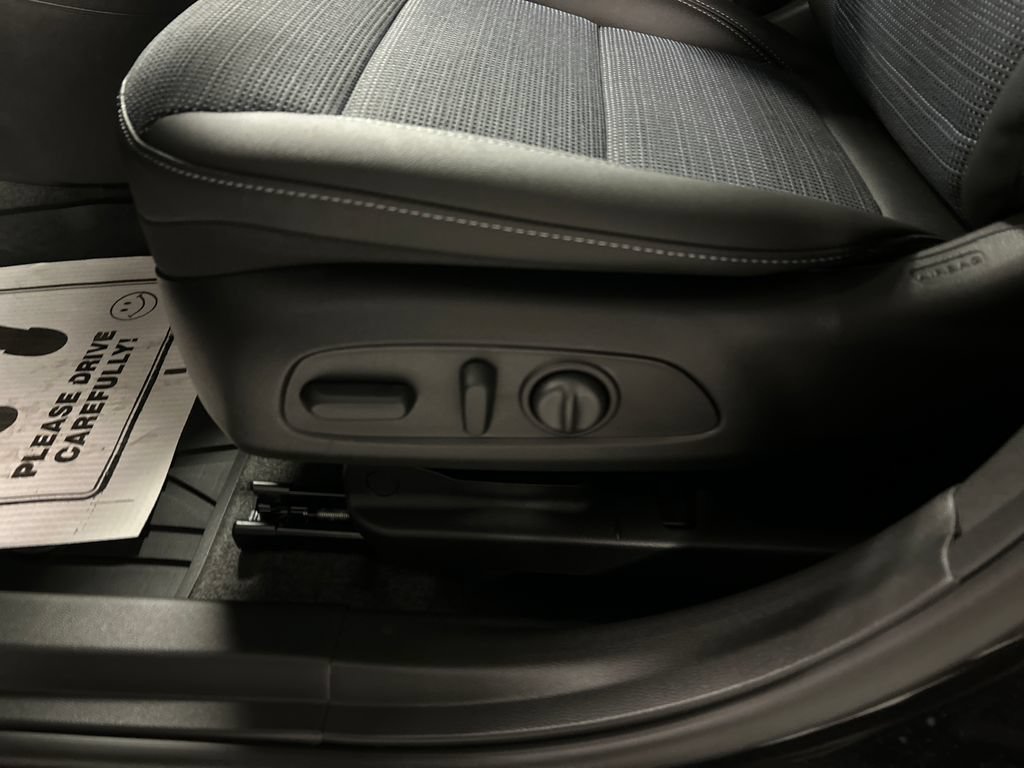 New 2026 Buick Envista Sport Touring w/ Convenience I Package FWD image 11