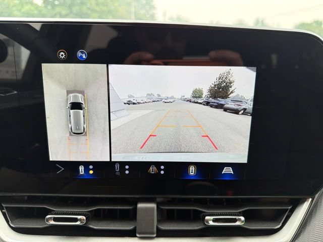 Used 2025 Chevrolet Equinox LT w/ Safety and Technology Package FWD image 30
