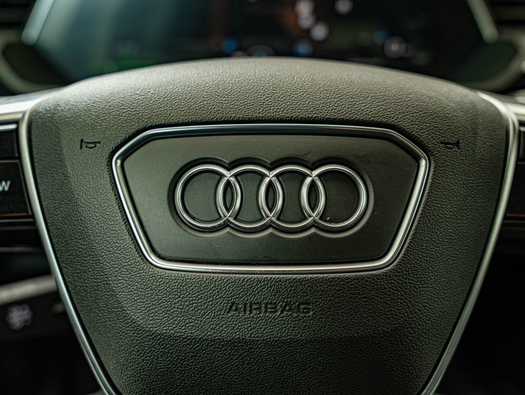 Used 2021 Audi e-tron Premium w/ Convenience Plus Package AWD/4WD image 22