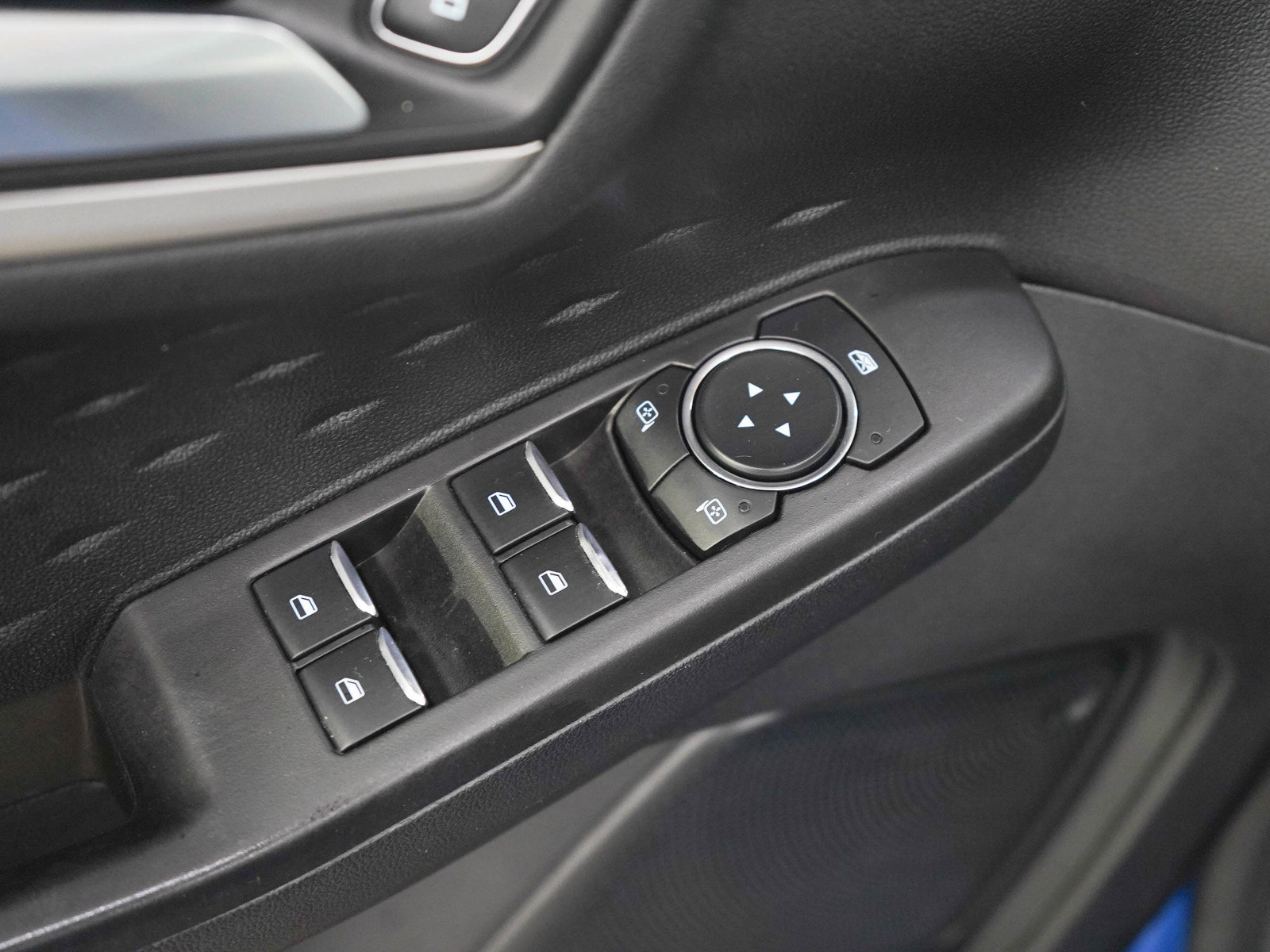 Used 2020 Ford Escape SE AWD/4WD image 19