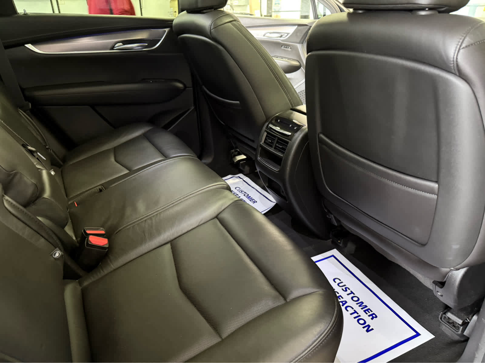 Used 2025 Cadillac XT6 Premium Luxury w/ Technology Package image 31
