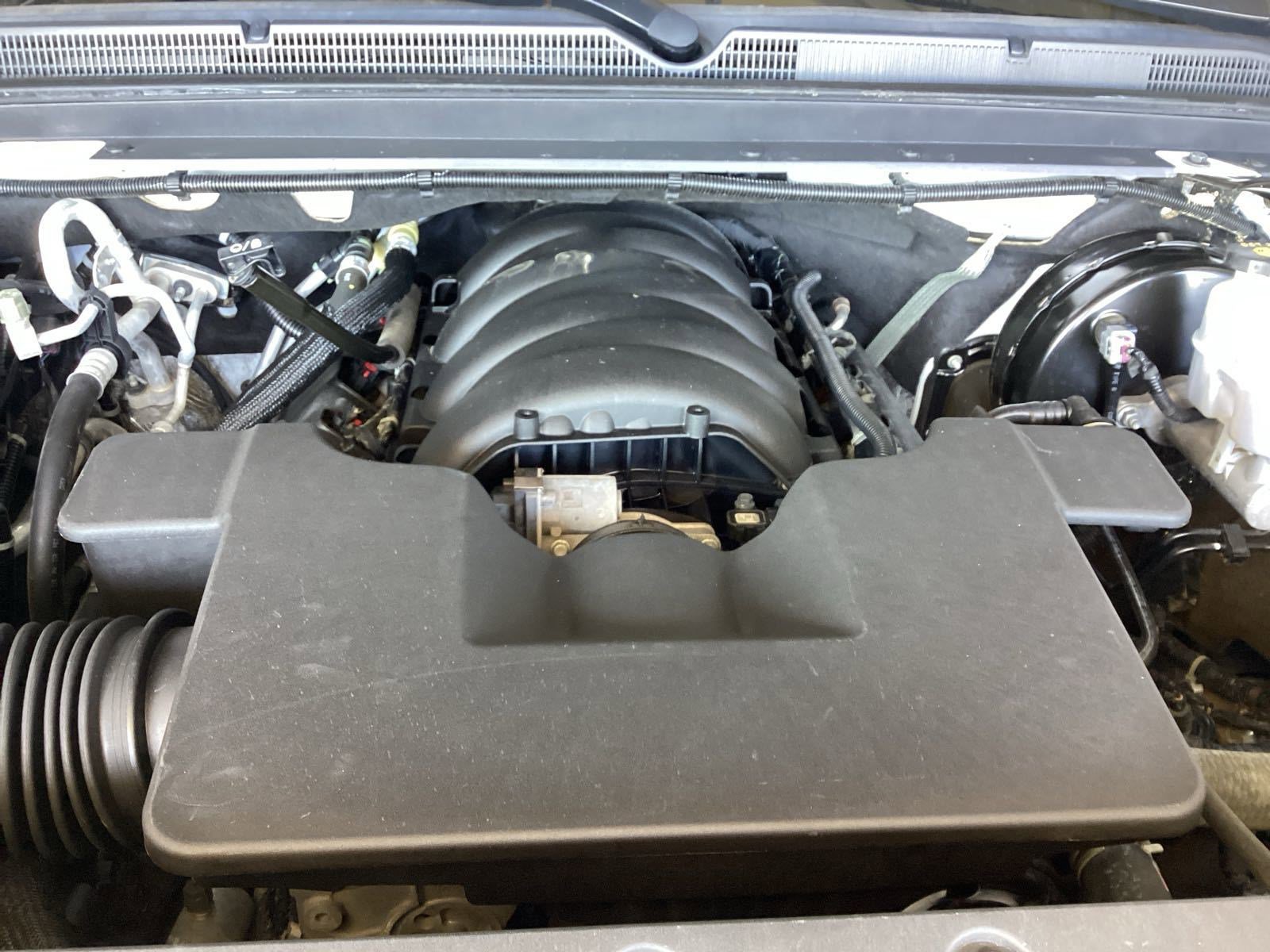Used 2019 Chevrolet Suburban Premier image 14