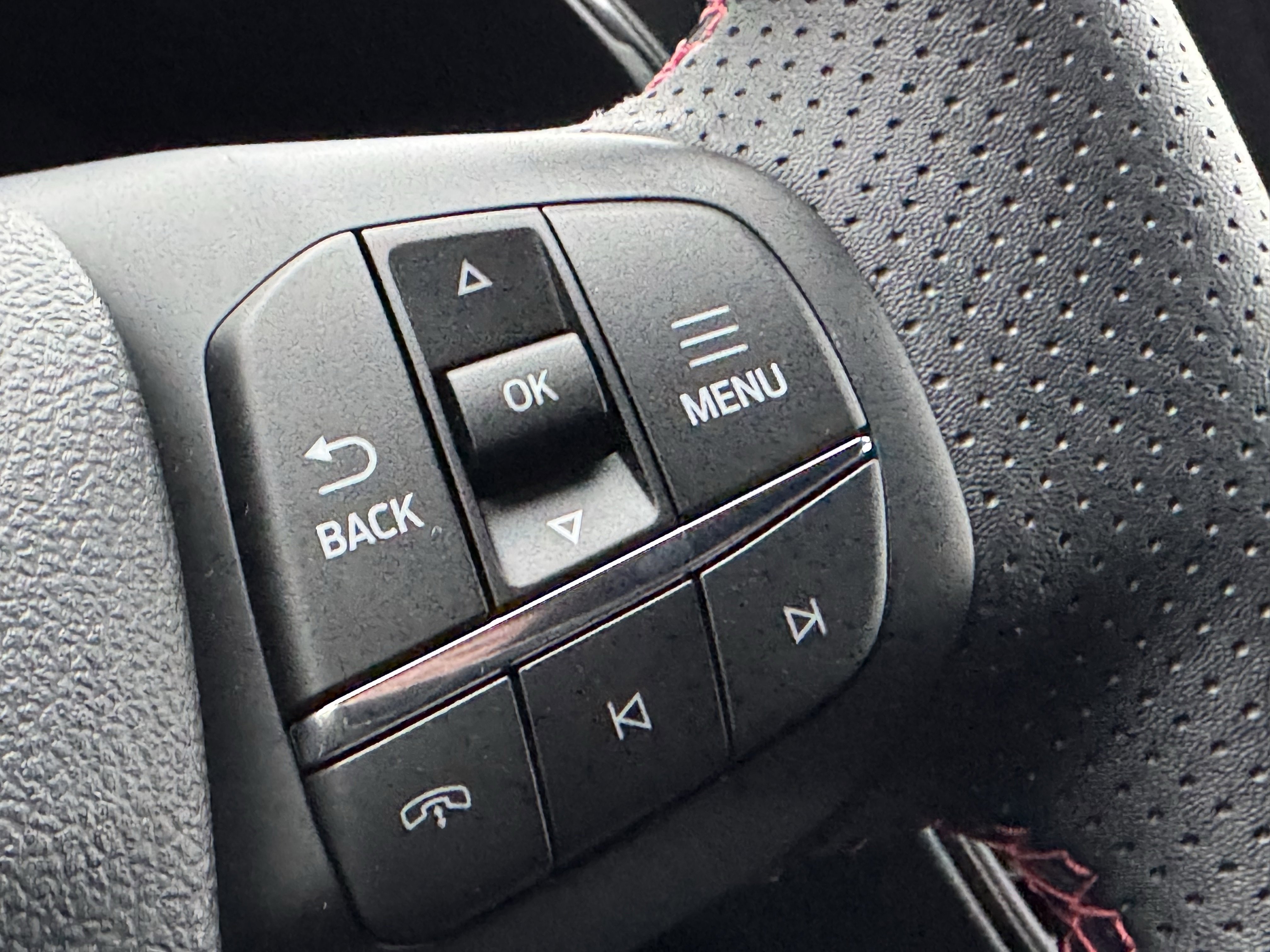 New 2026 Ford Escape ST-Line w/ Cold Weather Package image 13