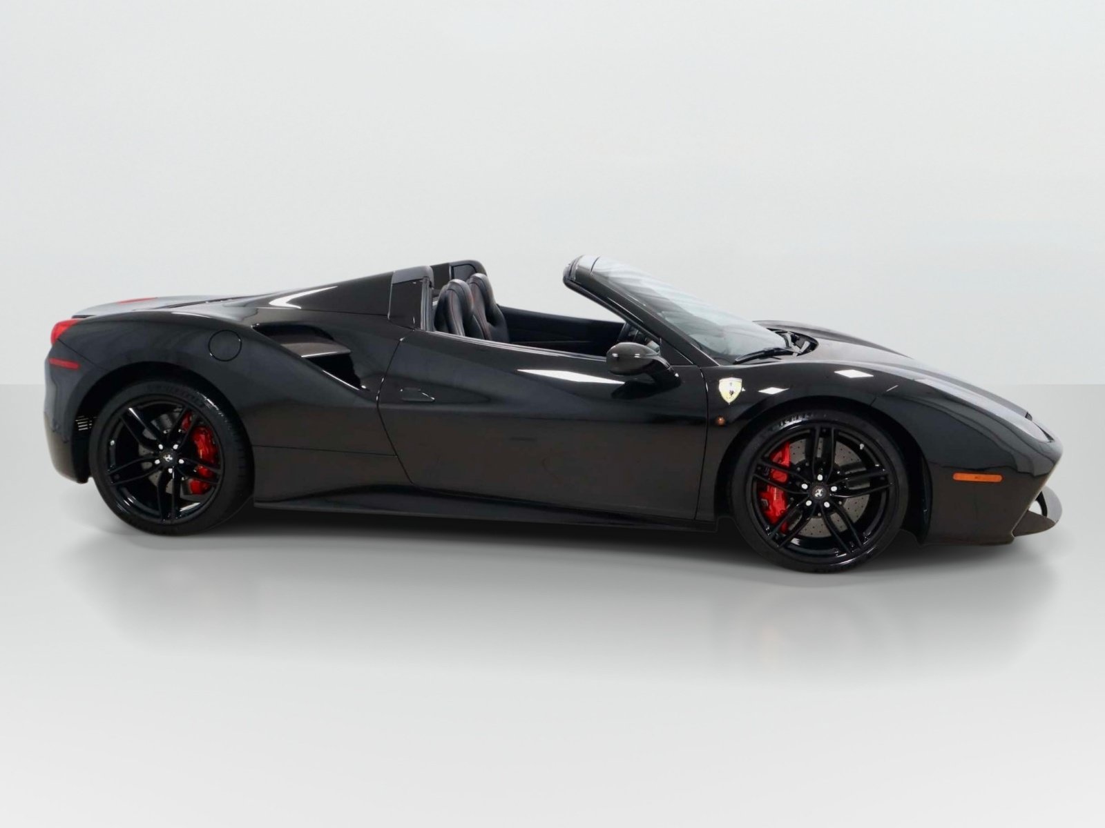 Certified 2019 Ferrari 488 Spider RWD image 6