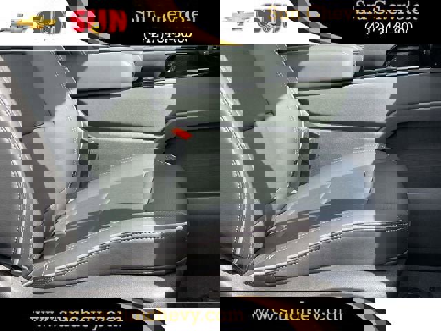 New 2026 Chevrolet Silverado EV LT image 18