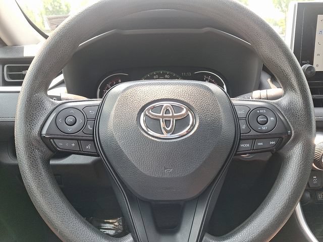 Used 2024 Toyota RAV4 XLE AWD/4WD image 19