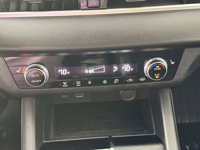 Used 2023 Mitsubishi Outlander SE image 14