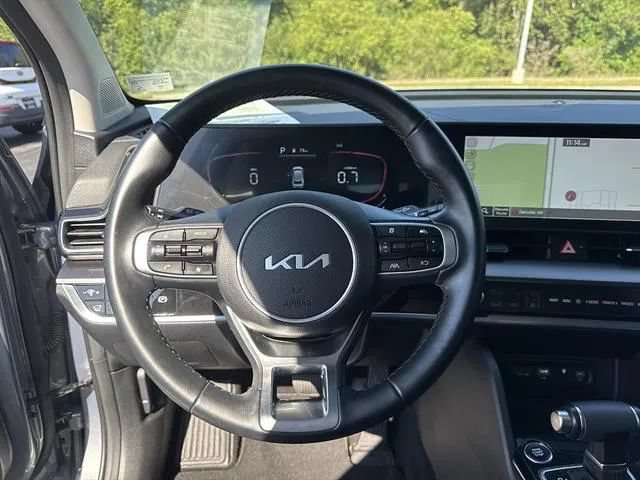 Certified 2025 Kia Sportage EX w/ Premium Package FWD image 10
