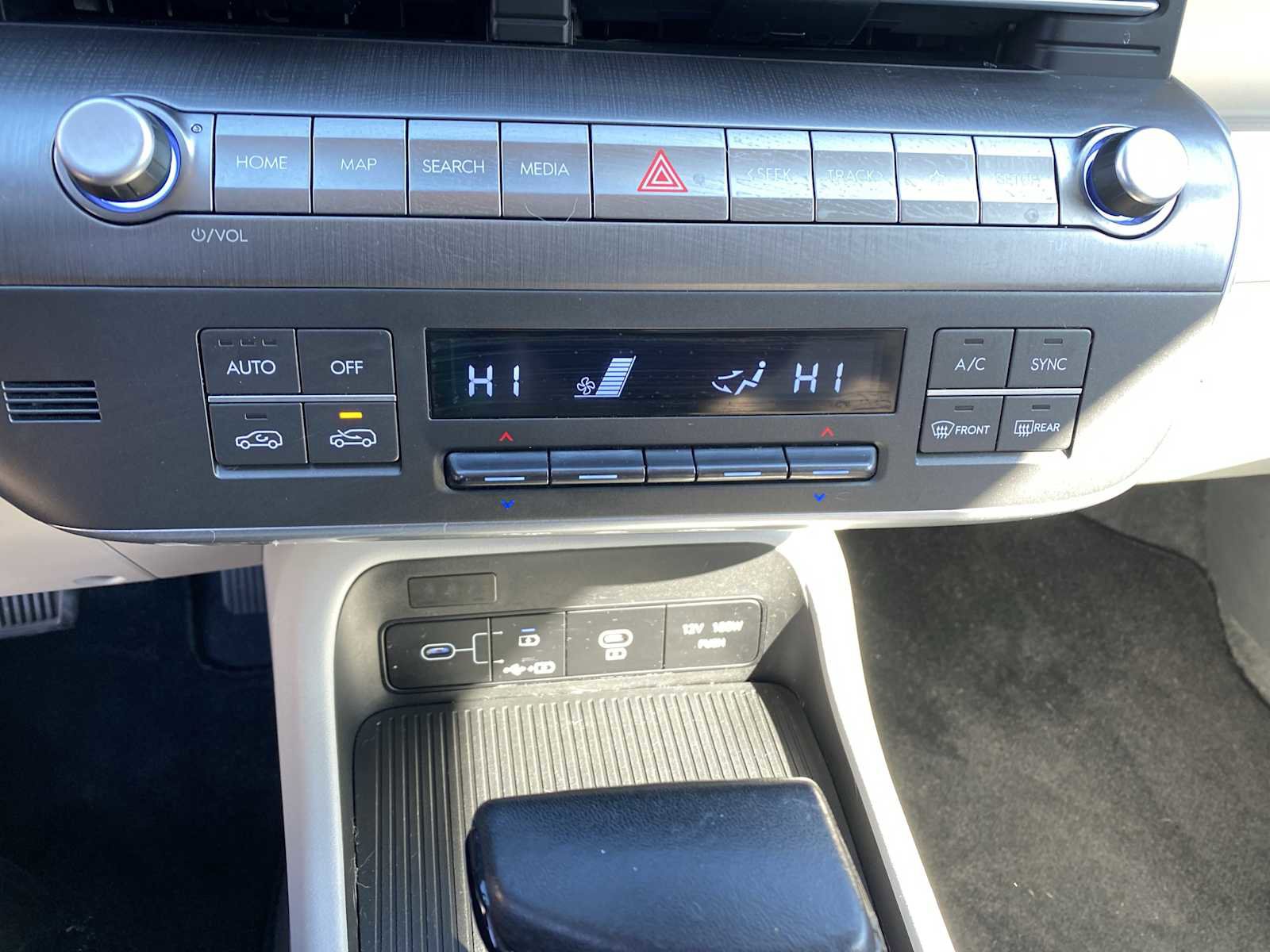 Certified 2024 Hyundai Kona SEL image 19