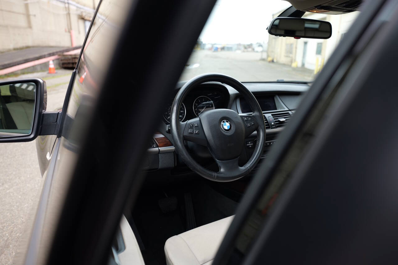 Used 2011 BMW X5 xDrive35i AWD/4WD image 35