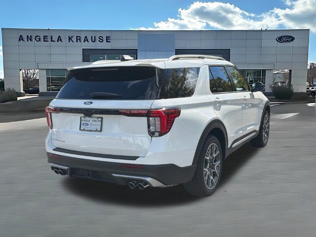 New 2027 Ford Explorer Platinum w/ 3.0L Ultimate Package RWD image 8