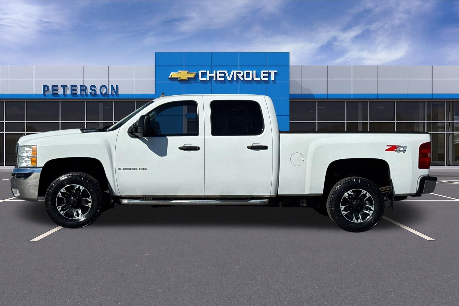 Used 2009 Chevrolet Silverado 2500 LT w/ Exterior Plus Package image 7
