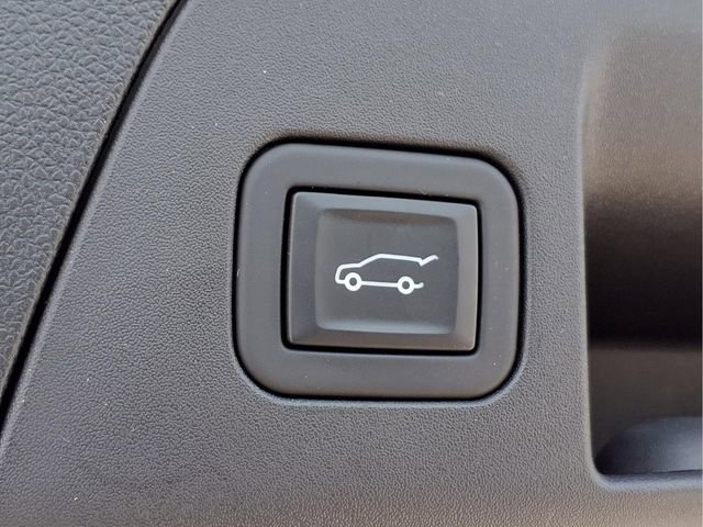 Certified 2023 Buick Envision Preferred w/ Sport Touring Package image 25