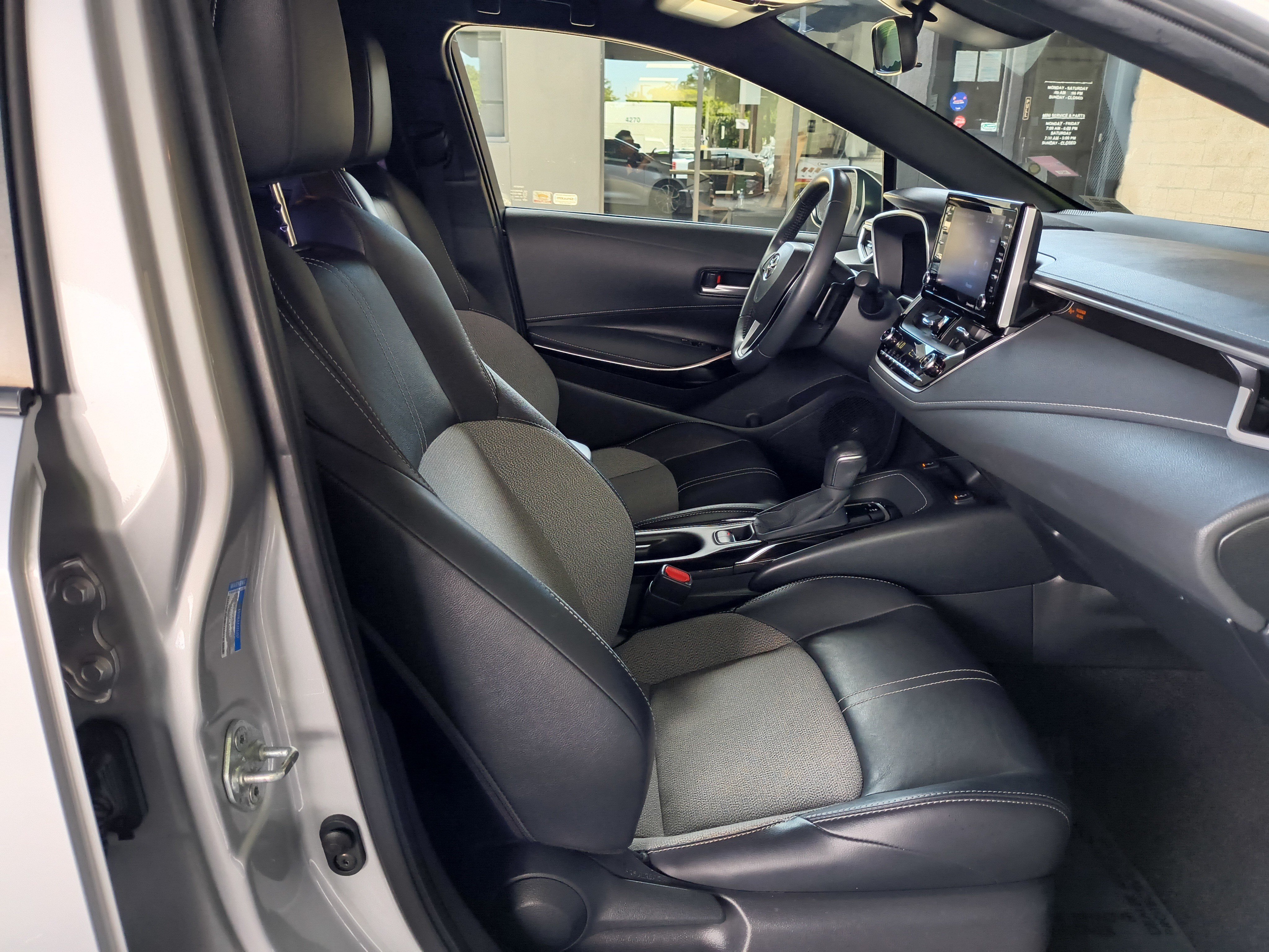 Used 2021 Toyota Corolla XSE FWD image 31