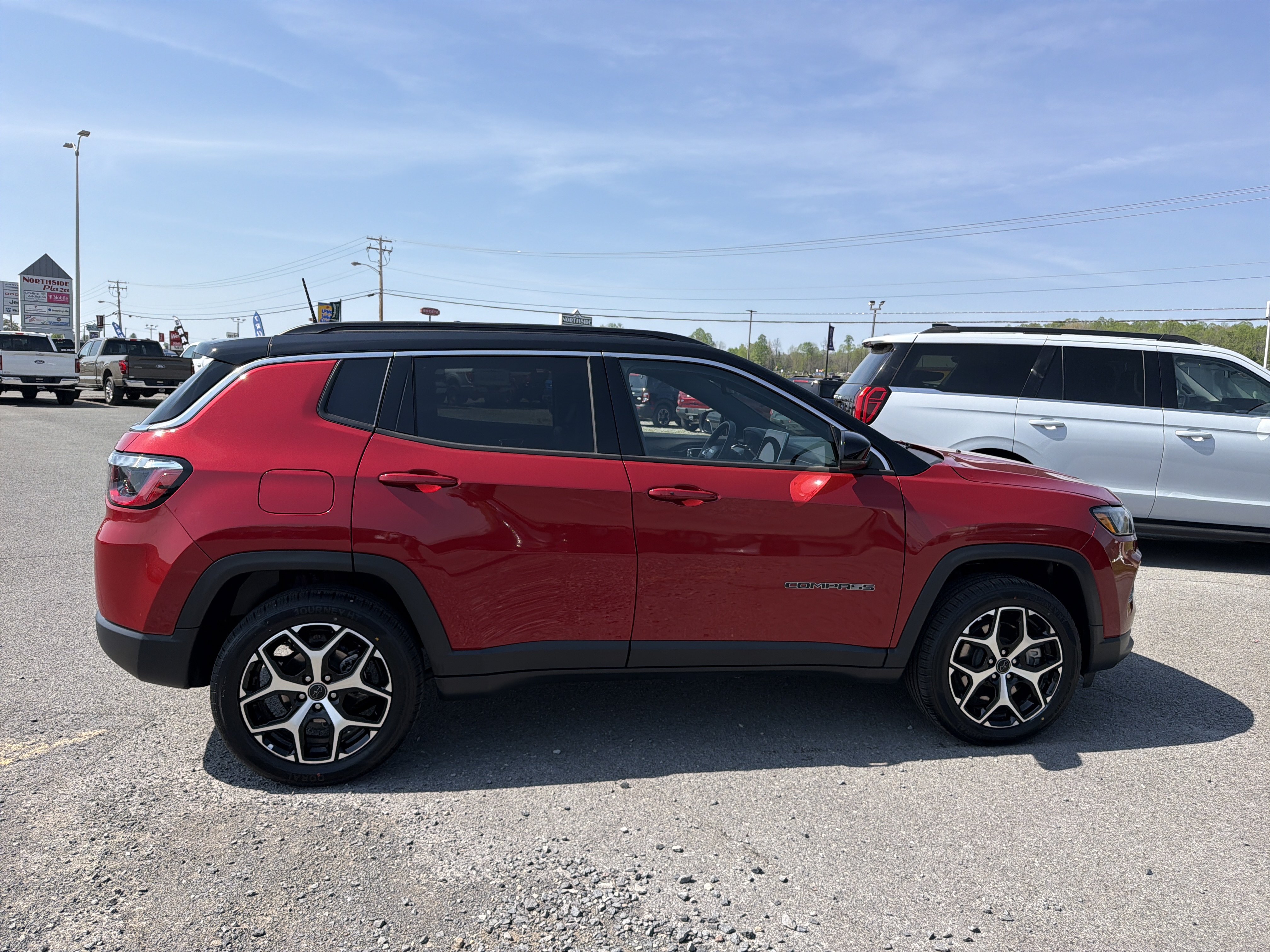 Used 2025 Jeep Compass Limited AWD/4WD image 5